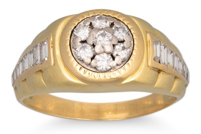 Lot 142 - A GENT'S 18CT GOLD AND DIAMOND RING, 10.7 g.,...