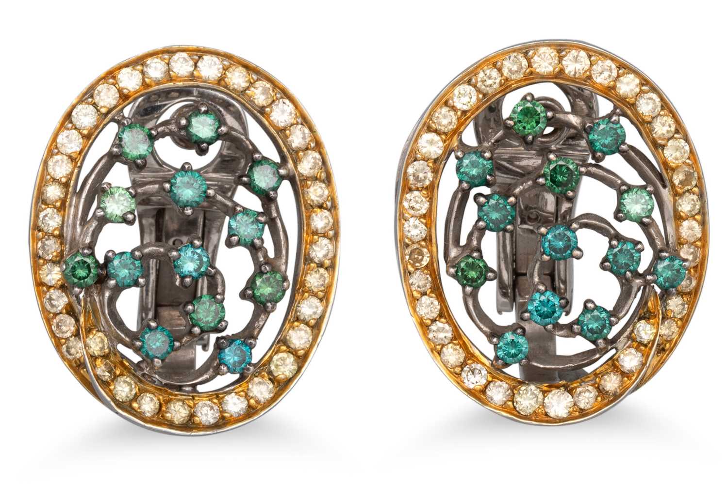 Lot 60 - A PAIR OF DIAMOND CLUSTER EARRINGS, set with...