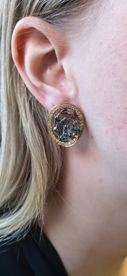 Lot 60 - A PAIR OF DIAMOND CLUSTER EARRINGS, set with...