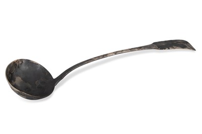 Lot 446 - AN IRISH GEORGE VI SILVER BOW HANDLED FIDDLE...