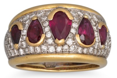 Lot 480 - A 18CT GOLD AND RUBY RING, 11 g., size O