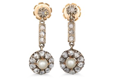 Lot 277 - AN ANTIQUE PEARL AND DIAMOND CLUSTER RING,...