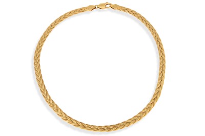 Lot 319 - AN 18CT YELLOW GOLD FLAT SNAKE LINK NECKLACE,...