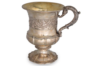 Lot 439 - A GEORGE IV SILVER GILT SINGLE HANDLED TANKARD,...