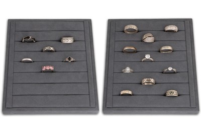 Lot 202 - A COLLECTION OF SILVER RINGS, (.925) 72 g.