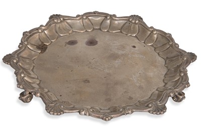 Lot 428 - A CIRCULAR SHAPED GEORGE V IRISH SILVER SALVER,...