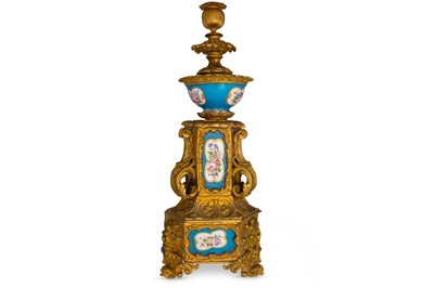 Lot 467 - A 19TH CENTURY FRENCH CENTRE PIECE &...