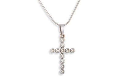 Lot 111 - A DIAMOND SET CROSS, in 18ct white gold, on a...