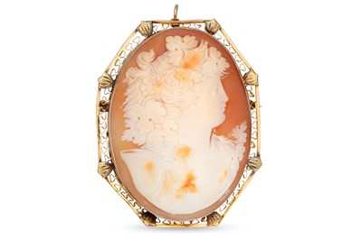 Lot 13 - AN ANTIQUE SHELL CAMEO BROOCH, mounted in 14ct...