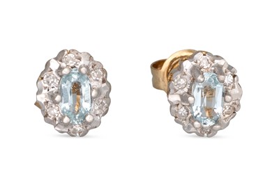 Lot 26 - A PAIR OF DIAMOND AND AQUAMARINE CLUSTER...