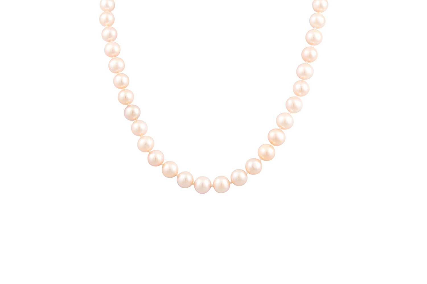 Lot 54 - A CULTURED PEARL NECKLACE, pink tones, gold...