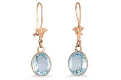 Lot 36 - A PAIR OF GLASS DROP EARRINGS, mounted in gold