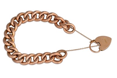 Lot 54 - AN ANTIQUE ROSE GOLD CURB LINK BRACELET,...