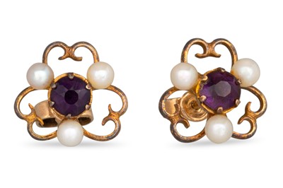 Lot 75 - A PAIR OF AMETHYST AND PEARL CLUSTER EARRINGS,...