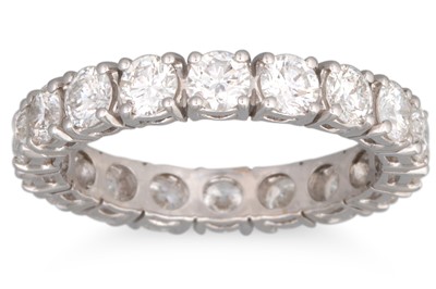 Lot 261 - A DIAMOND FULL BANDED ETERNITY RING, the...