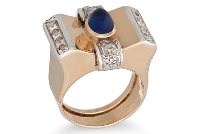 Lot 154 - A RETRO STYLE DIAMOND AND SAPPHIRE RING, the...