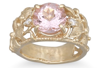 Lot 158 - A MORGANITE RING, the oval morganite to...