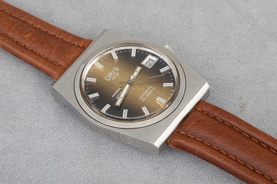 Lot 206 - A GENT'S VINTAGE 'ORIS' STAR AUTOMATIC...