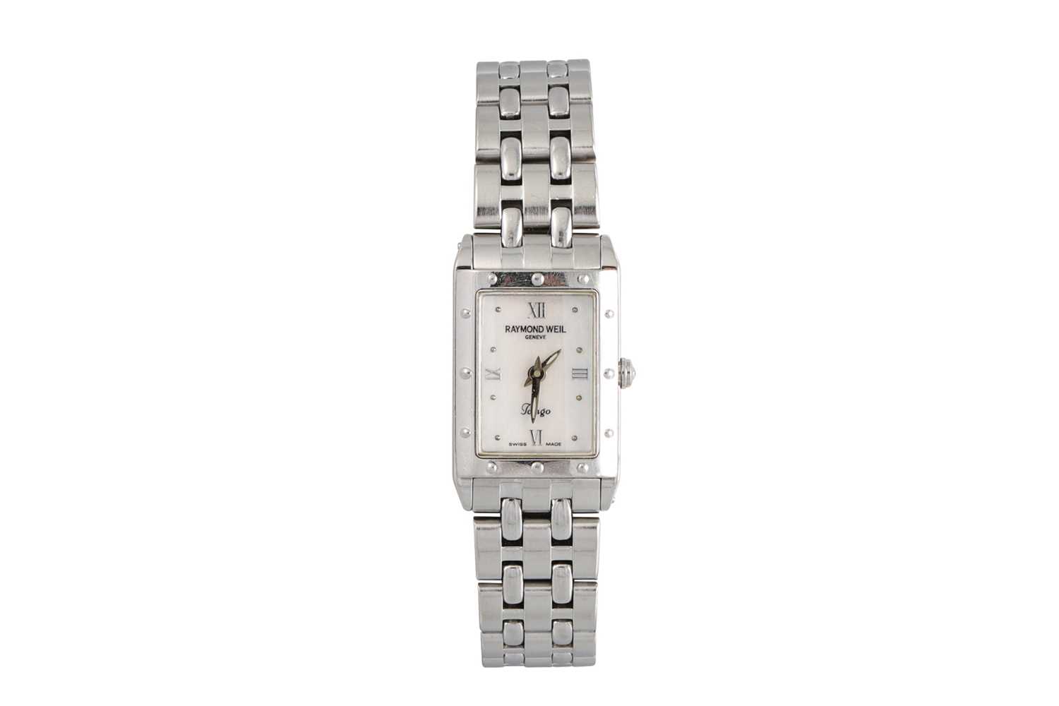 Lot 183 - A LADY'S RAYMOND WEIL STAINLESS STEEL WRIST...