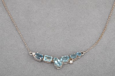 Lot 173 - AN AQUAMARINE AND DIAMOND NECKLACE, various...