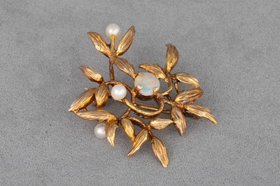 Lot 143 - A 9CT GOLD OPEN FLORAL BROOCH, set with opal...