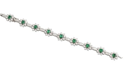 Lot 329 - AN EMERALD AND DIAMOND CLUSTER BRACELET, the...
