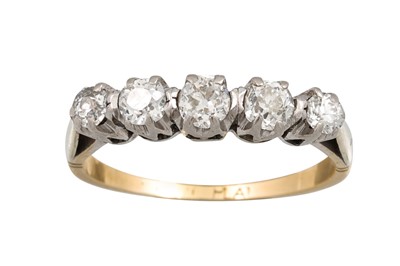 Lot 324 - A FIVE STONE DIAMOND RING, the old cut...