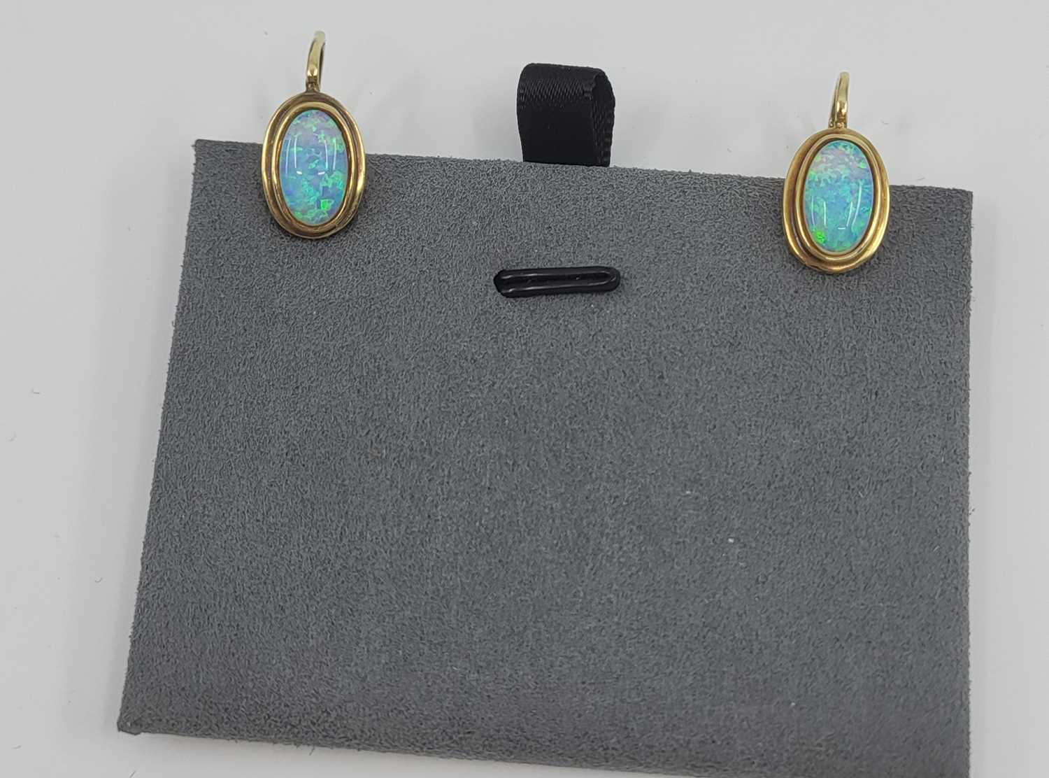 Lot 58 - A PAIR OF 14CT GOLD SYNTHETIC OPAL EARRINGS, 3....