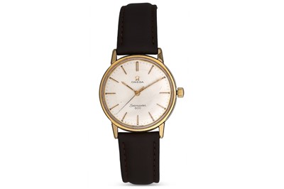 Lot 397 - AN OMEGA SEAMASTER GENTS WATCH, with gold...