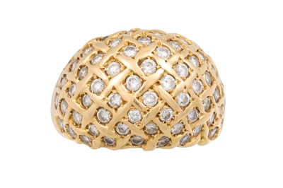 Lot 345 - A DIAMOND CLUSTER RING, pavé set in 18ct gold....