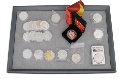 Lot 439 - COLLECTION OF 20 CHINA ONE OUNCE SILVER COINS,...