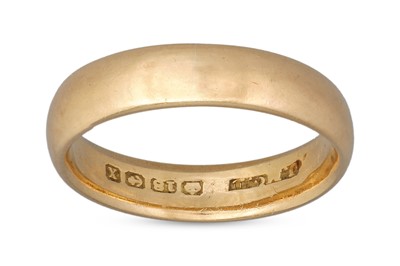 Lot 410 - AN 18CT YELLOW GOLD BAND RING,  5.5 g, size O