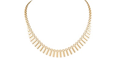 Lot 355 - A 9CT GOLD FRINGE COLLERETTE, 21 g.