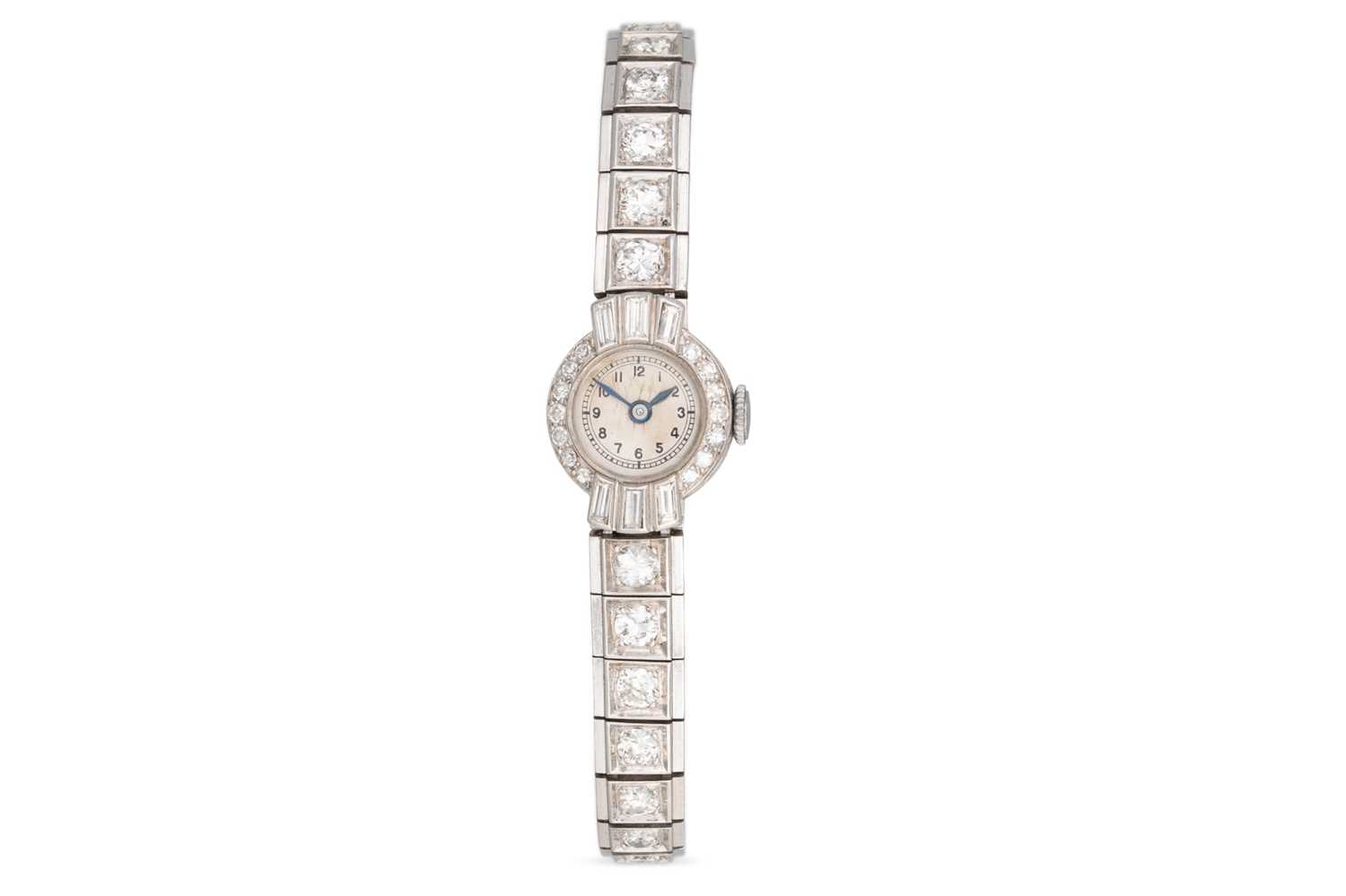 Lot 213 - AN ART DECO DIAMOND LADY'S COCKTAIL WATCH,...