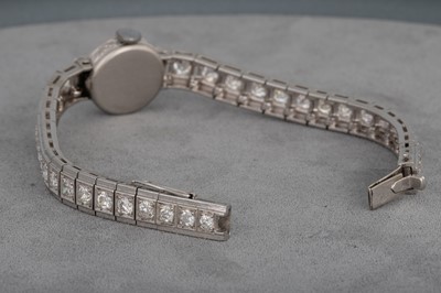 Lot 213 - AN ART DECO DIAMOND LADY'S COCKTAIL WATCH,...