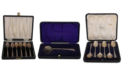 Lot 476 - THREE CASED SETS OF SILVER TEASPOONS,...