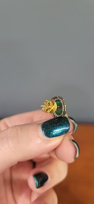 Lot 67 - A PAIR OF CABOCHON EMERALD AND AQUAMARINE DROP...