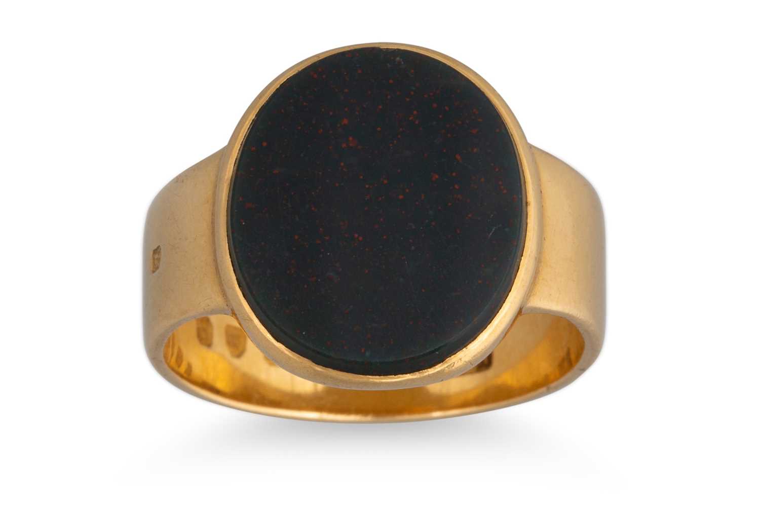 Lot 82 - A BLOODSTONE SET SIGNET RING, mounted in 18ct...