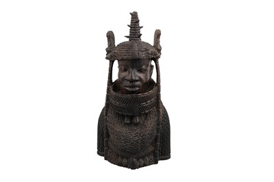 Lot 463 - A ROSEWOOD CARVING OF THE BUST OF AN OBA...