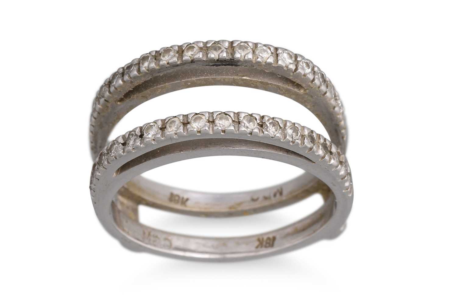 Lot 272 - A TWO BANDED HALF ETERNITY DIAMOND RING,