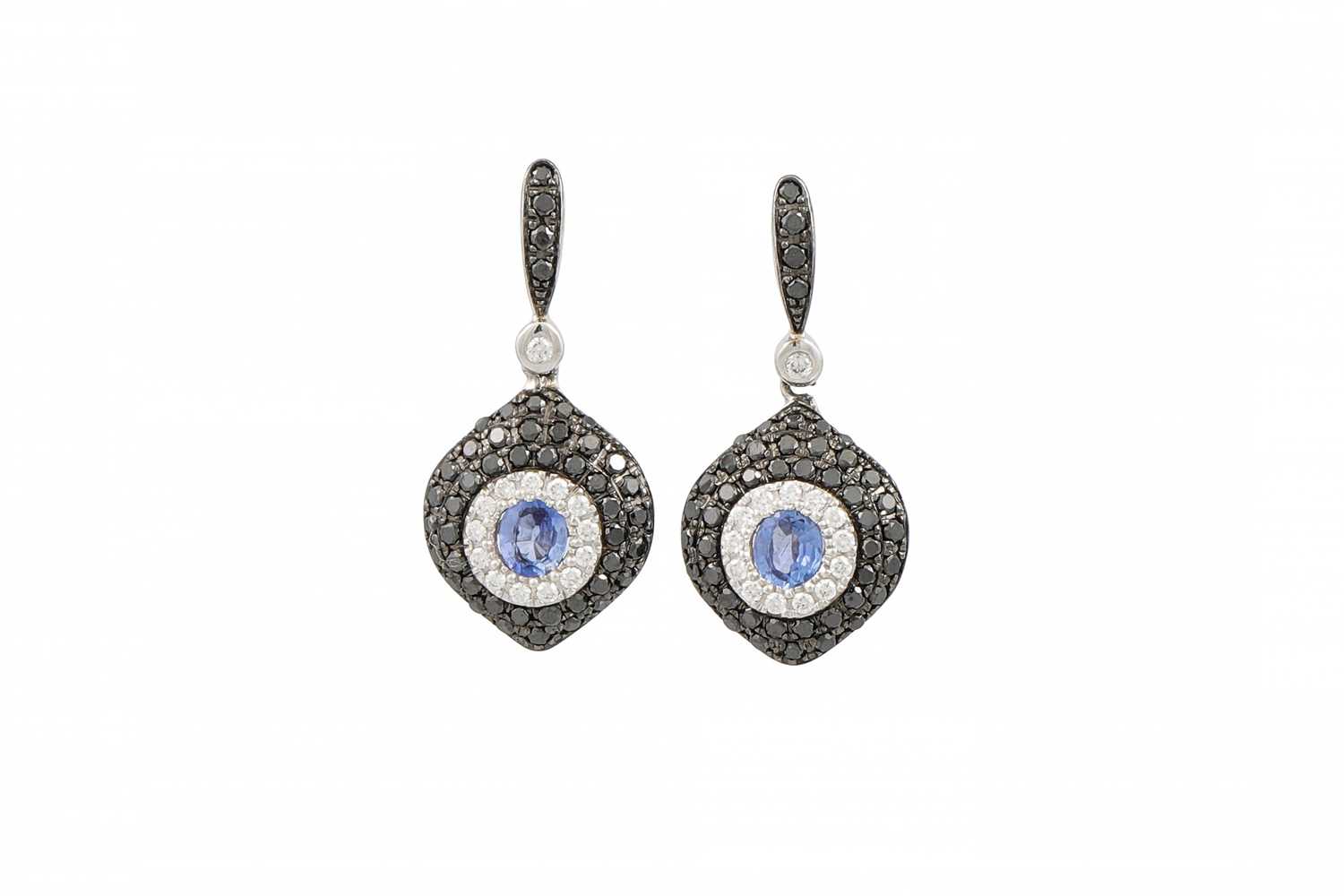Lot 120 - A PAIR OF DIAMOND AND SAPPHIRE SET CLUSTER...