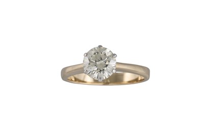 Lot 114 - A DIAMOND SOLITAIRE RING, mounted in 18ct...
