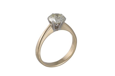 Lot 114 - A DIAMOND SOLITAIRE RING, mounted in 18ct...