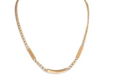 Lot 388 - A 9CT YELLOW GOLD CURB LINK NECKLACE, with...