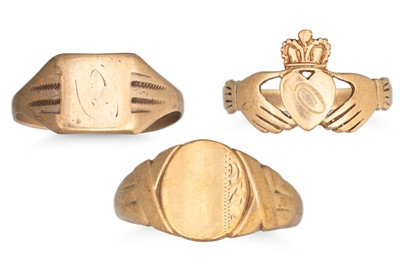 Lot 390 - THREE 9CT GOLD RINGS, 11.8 g.