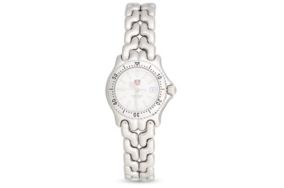 Lot 422 - A LADY'S TAG HEUER WRISTWATCH, stainless steel...