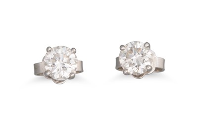 Lot 219 - A PAIR OF DIAMOND STUD EARRINGS, mounted in...