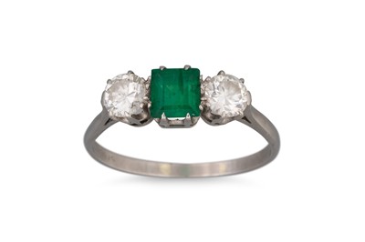 Lot 288 - AN ART DECO EMERALD AND DIAMOND THREE STONE...