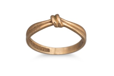 Lot 3 - TWO 9CT YELLOW GOLD RINGS, 6 g.