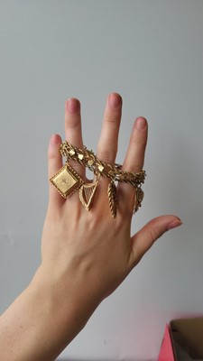 Lot 7 - A MID 20TH CENTURY USA 14CT YELLOW GOLD...